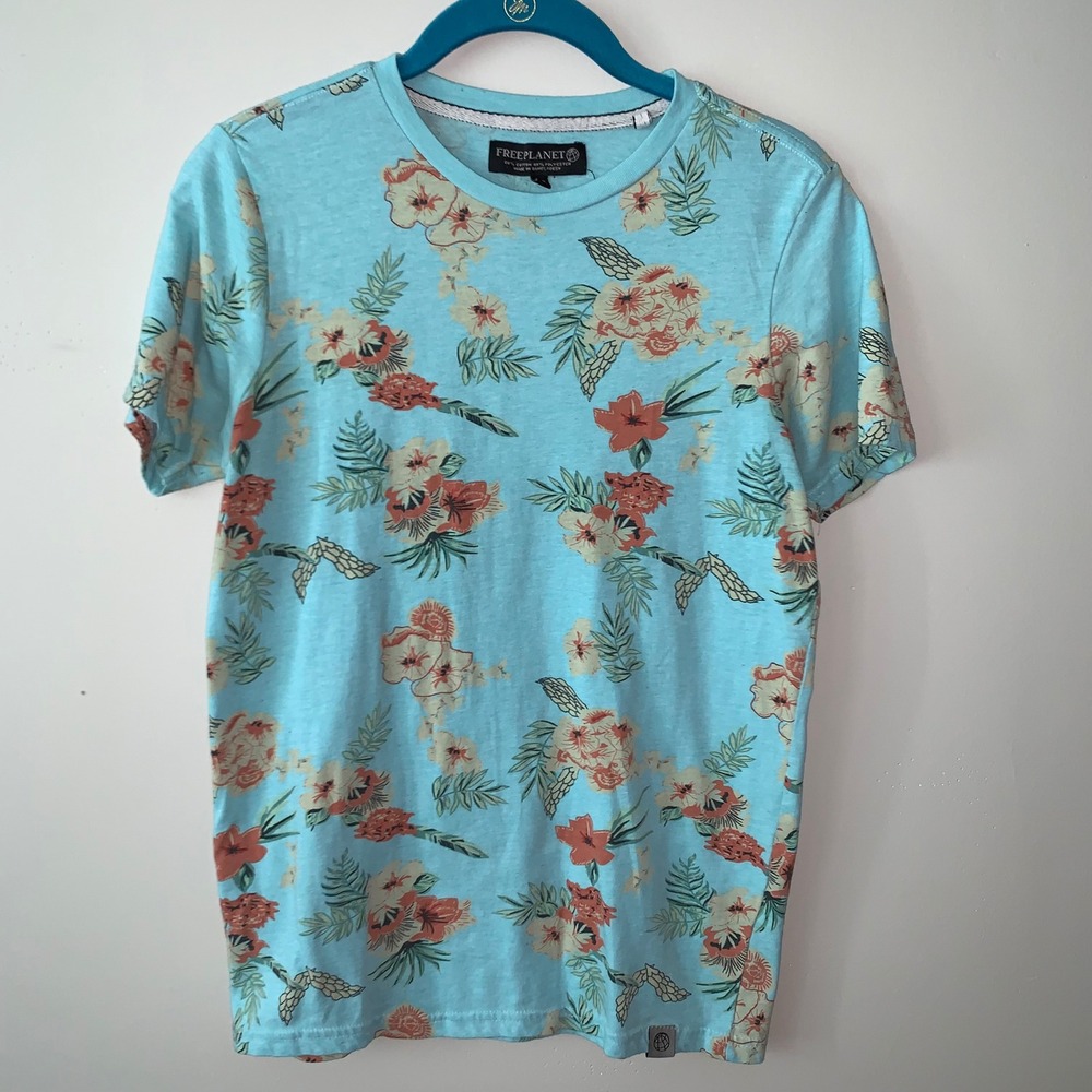 Free Planet Mens XS Tropical Floral Print T-Shirt Light Blue Short Sleeve Tee